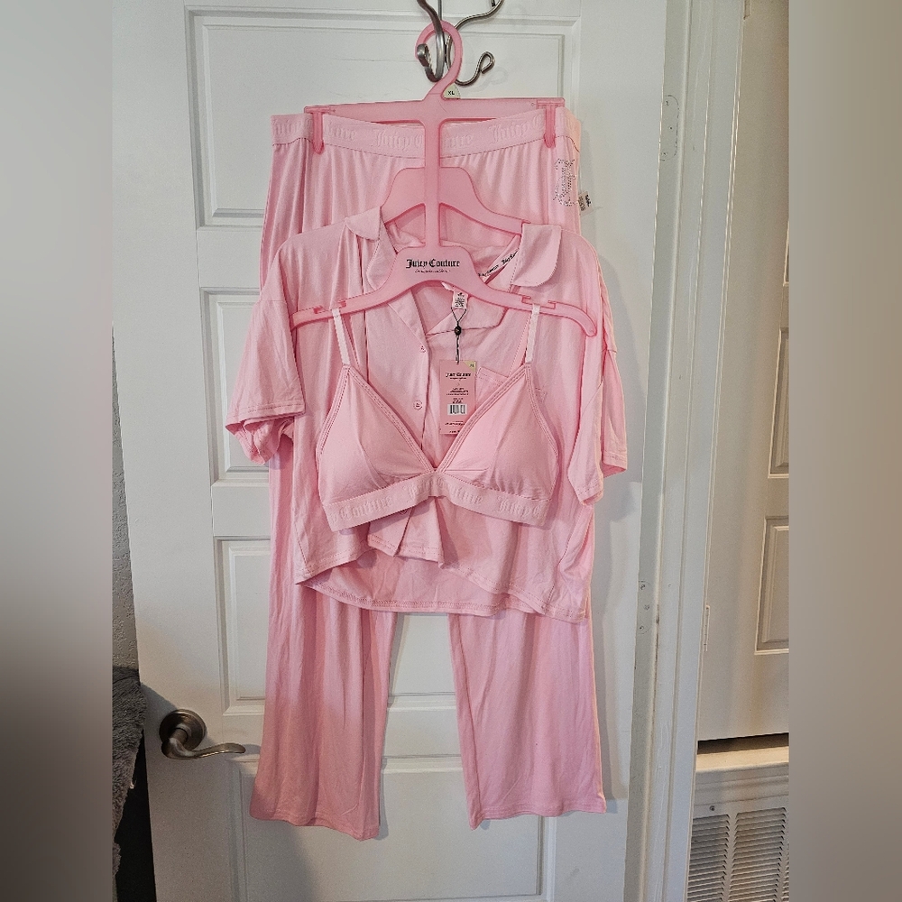 NWT Juicy Couture Light Pink Pajama Set Xl